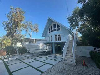 202 Mahogany Dr, Key Largo, FL 33037