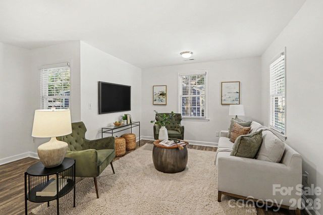 113 N Smallwood Place, Charlotte, NC 28216
