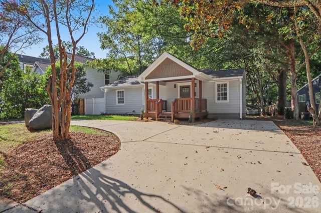 113 N Smallwood Place, Charlotte, NC 28216