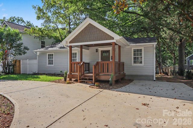113 N Smallwood Place, Charlotte, NC 28216