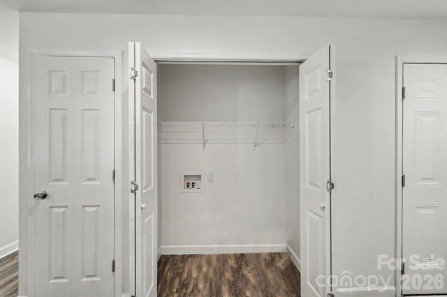 113 N Smallwood Place, Charlotte, NC 28216