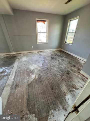 3219 CARLISLE AVE, Baltimore, MD 21216