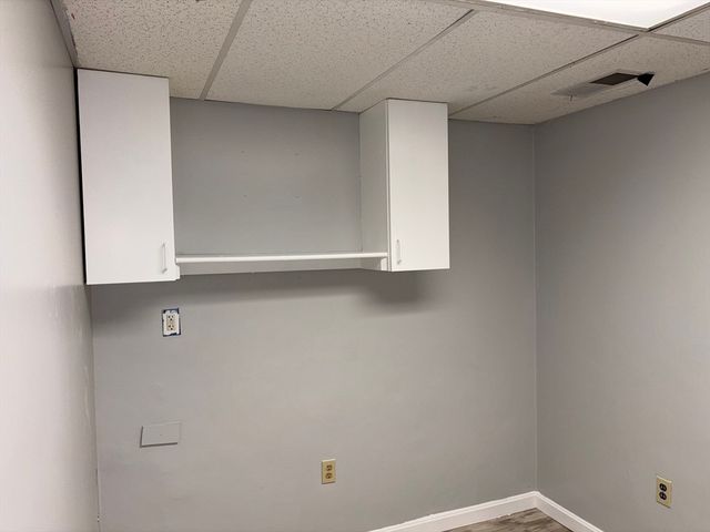 198 University Ave, Lowell, MA 01854