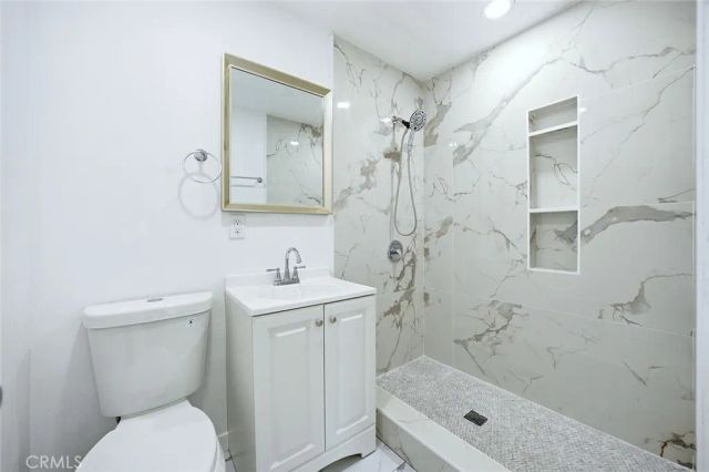 12815 S San Pedro Street, Los Angeles, CA 90061