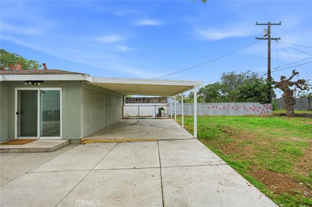 12815 S San Pedro Street, Los Angeles, CA 90061