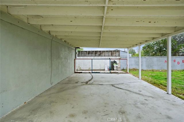 12815 S San Pedro Street, Los Angeles, CA 90061