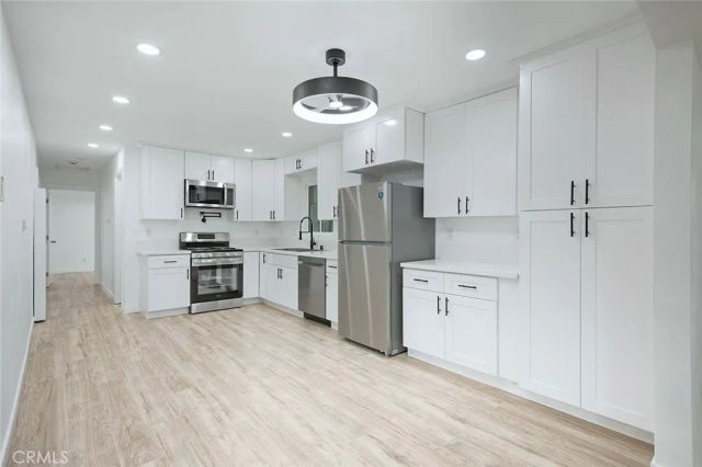 12815 S San Pedro Street, Los Angeles, CA 90061