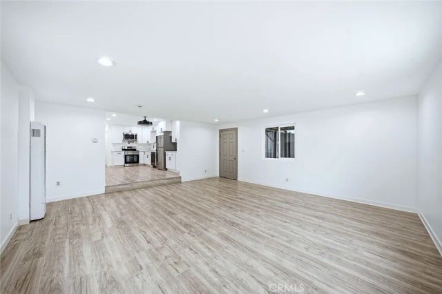 12815 S San Pedro Street, Los Angeles, CA 90061