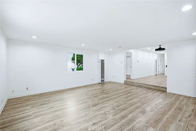 12815 S San Pedro Street, Los Angeles, CA 90061