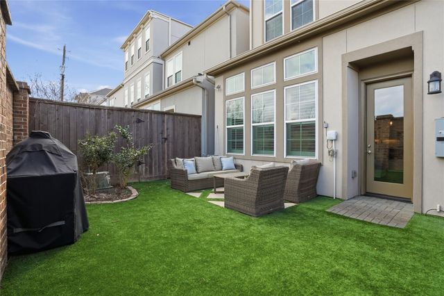 3722 Somerset York Lane, Houston, TX 77055