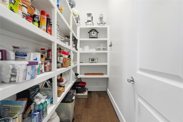 3722 Somerset York Lane, Houston, TX 77055