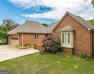 244 Woodridge Way, Royston, GA 30662