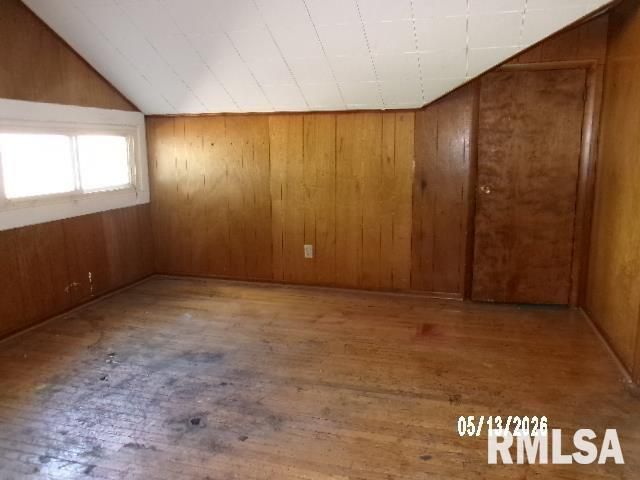 109 E GIFT Avenue, Peoria, IL 61603