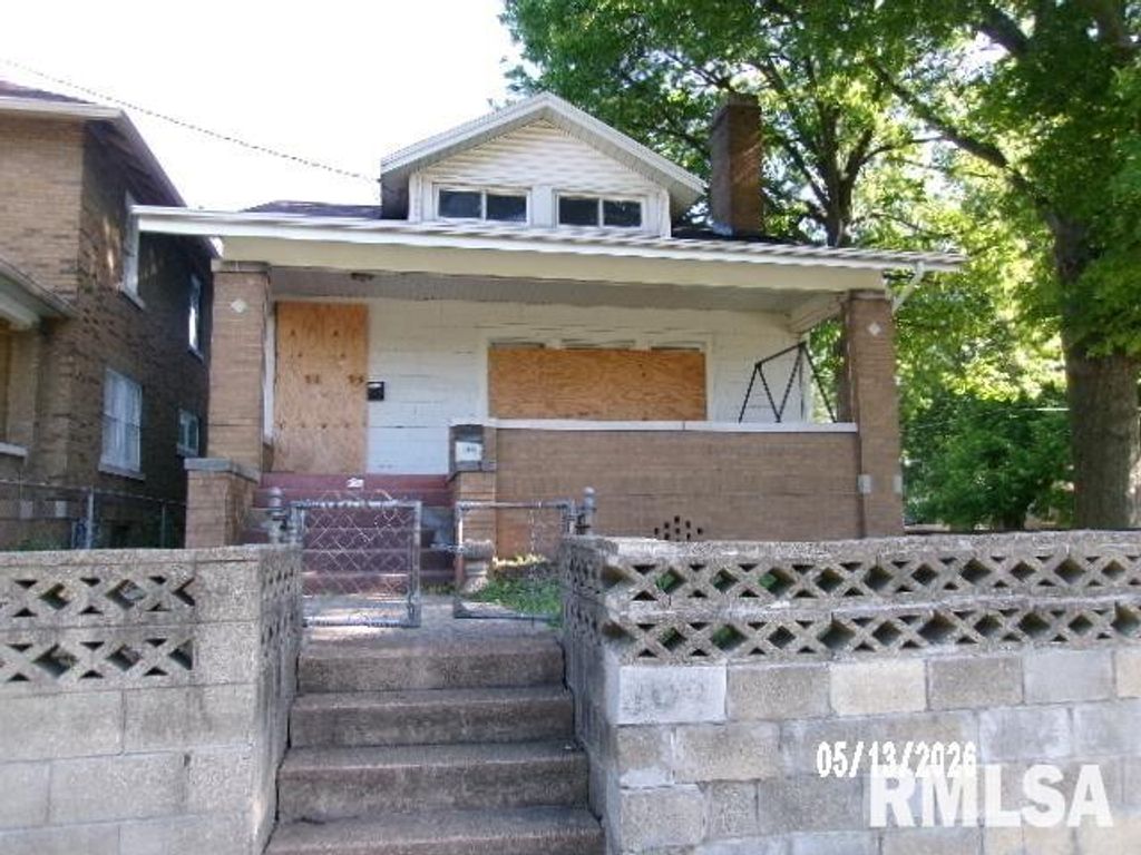 109 E GIFT Avenue, Peoria, IL 61603