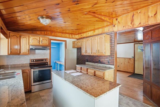 1119 Sand Hill Road, Georgia, VT 05478