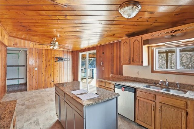 1119 Sand Hill Road, Georgia, VT 05478