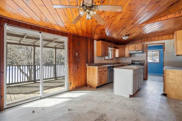 1119 Sand Hill Road, Georgia, VT 05478