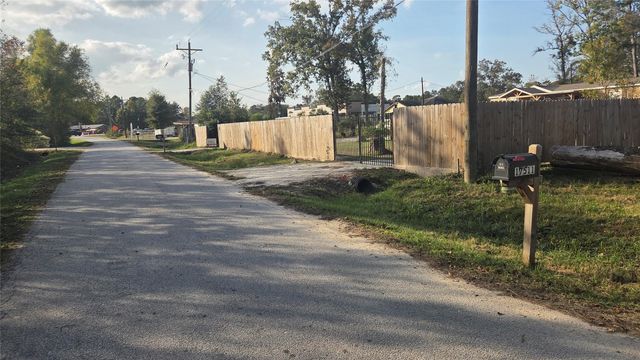 17511 Indian Trail, Porter, TX 77365