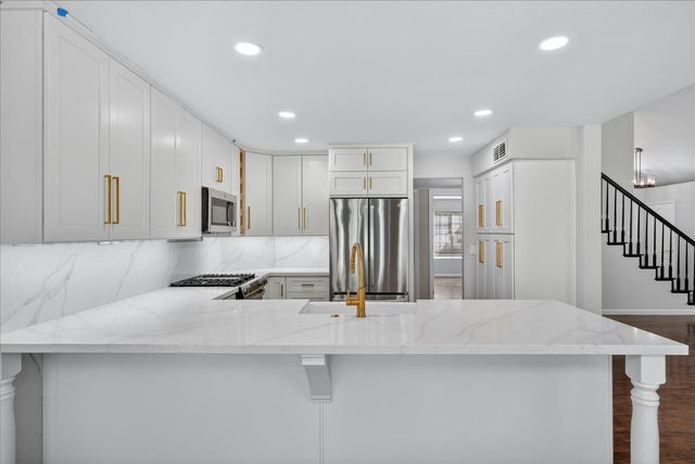 3668 W Ellery Avenue, Fresno, CA 93711