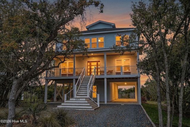 109 Old Village Lane, Sneads Ferry, NC 28460