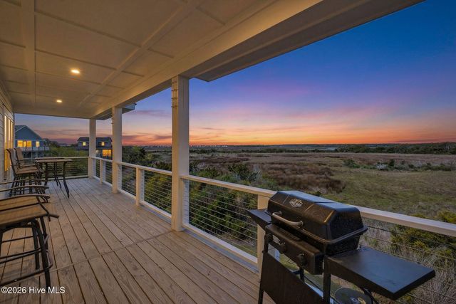 109 Old Village Lane, Sneads Ferry, NC 28460