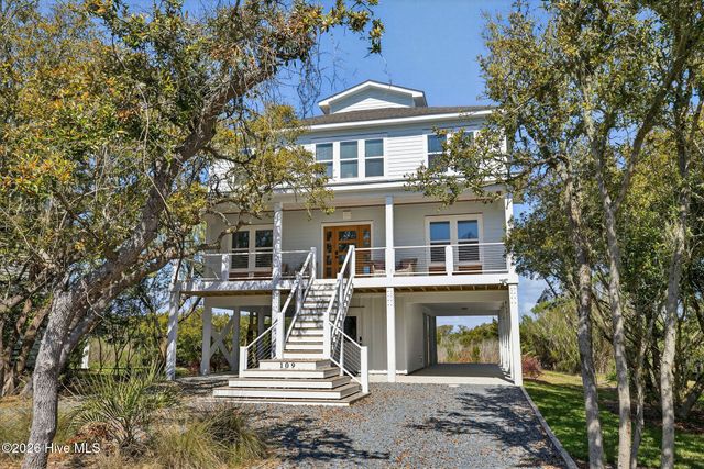 109 Old Village Lane, Sneads Ferry, NC 28460