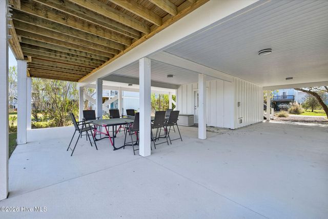 109 Old Village Lane, Sneads Ferry, NC 28460