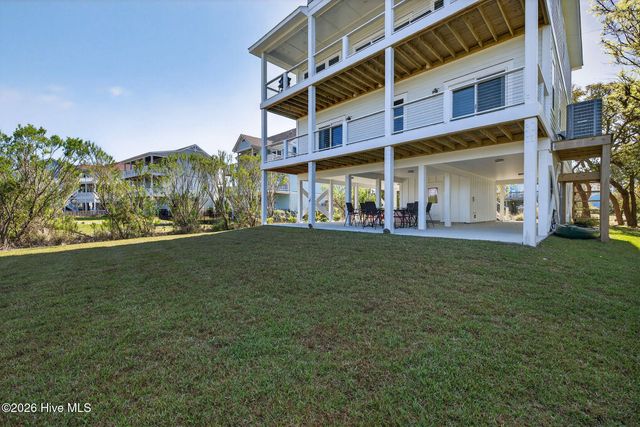 109 Old Village Lane, Sneads Ferry, NC 28460
