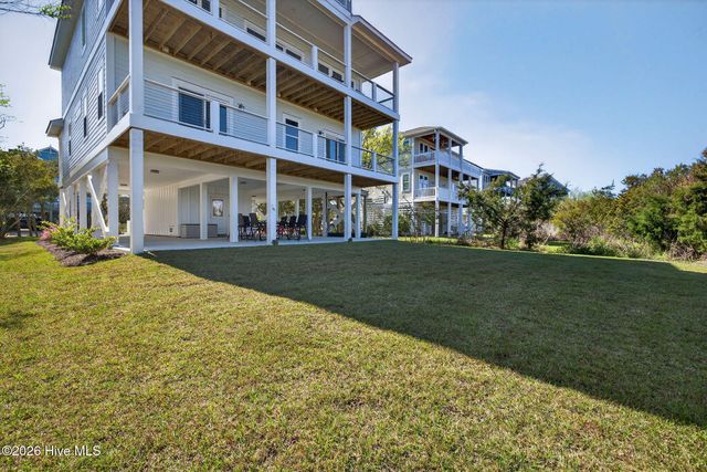 109 Old Village Lane, Sneads Ferry, NC 28460