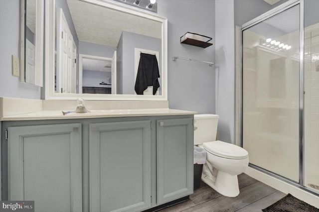 8 BRANTWOOD CT, Nottingham, MD 21236