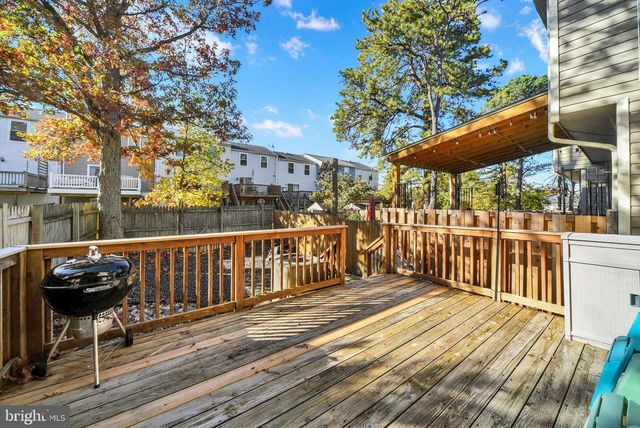 8 BRANTWOOD CT, Nottingham, MD 21236