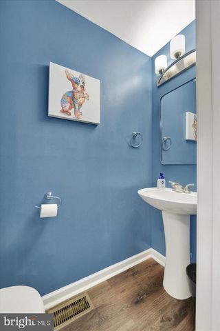 8 BRANTWOOD CT, Nottingham, MD 21236