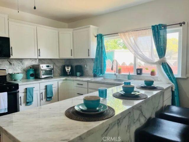 824 N Willis, Visalia, CA 93291