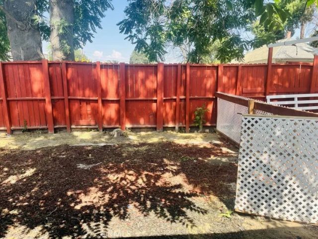 824 N Willis, Visalia, CA 93291