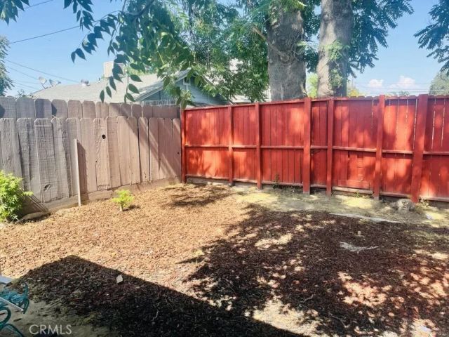 824 N Willis, Visalia, CA 93291