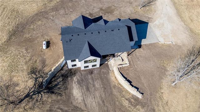 7406 SW Docking Road, Auburn, KS 66402
