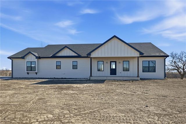 7406 SW Docking Road, Auburn, KS 66402