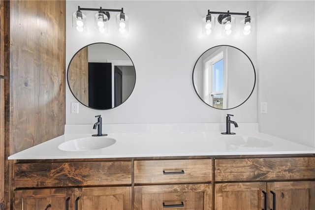 7406 SW Docking Road, Auburn, KS 66402