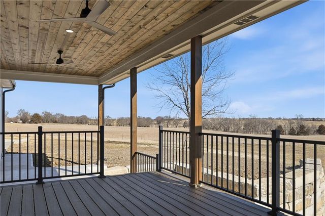 7406 SW Docking Road, Auburn, KS 66402