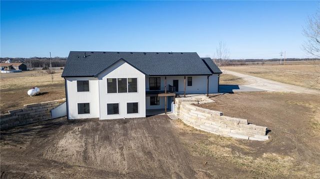 7406 SW Docking Road, Auburn, KS 66402