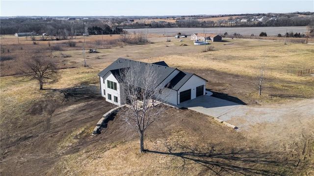7406 SW Docking Road, Auburn, KS 66402