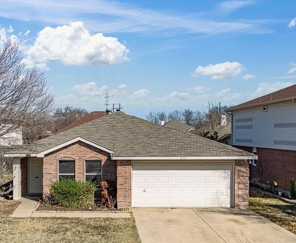 8133 Montecito Drive, Denton, TX 76210
