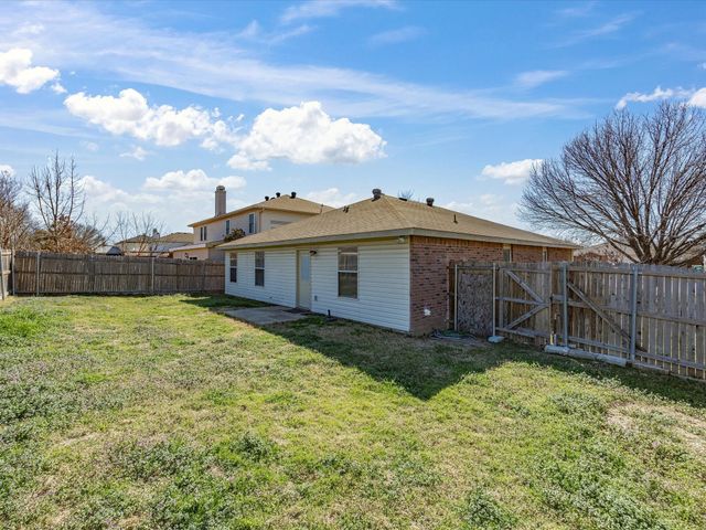 8133 Montecito Drive, Denton, TX 76210