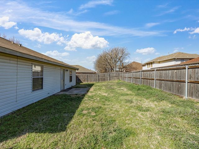 8133 Montecito Drive, Denton, TX 76210