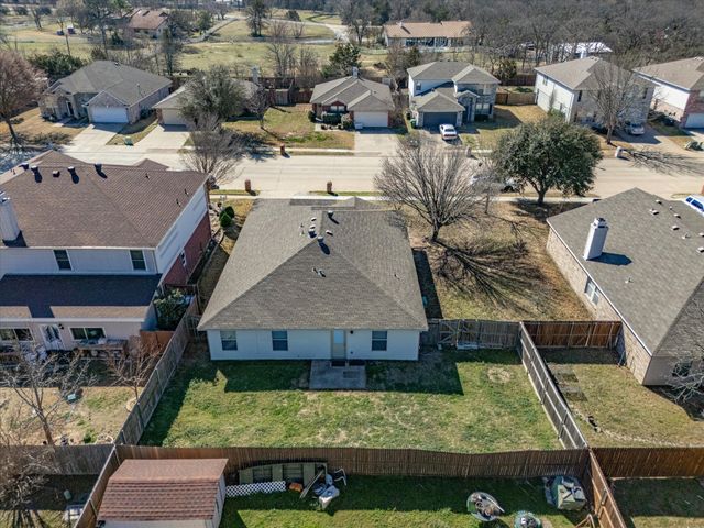 8133 Montecito Drive, Denton, TX 76210