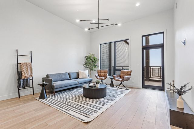 505 OAK Street N 511, Fargo, ND 58102