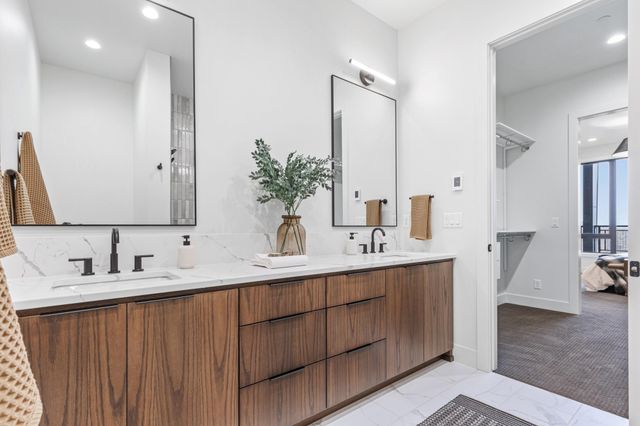 505 OAK Street N 511, Fargo, ND 58102