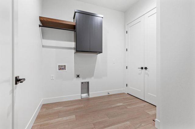 505 OAK Street N 511, Fargo, ND 58102