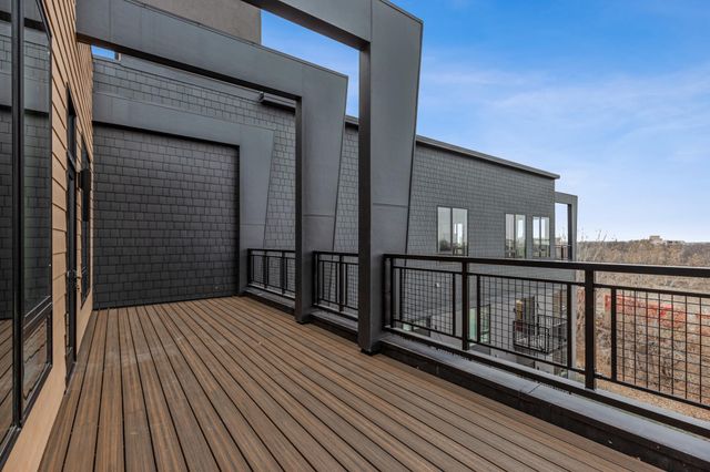 505 OAK Street N 511, Fargo, ND 58102