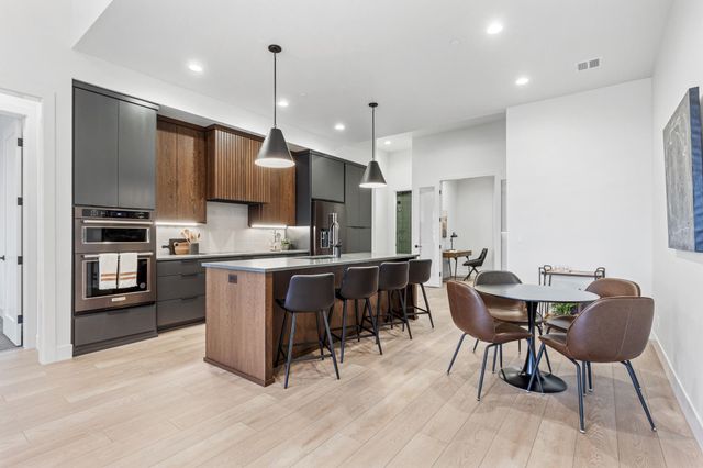 505 OAK Street N 511, Fargo, ND 58102